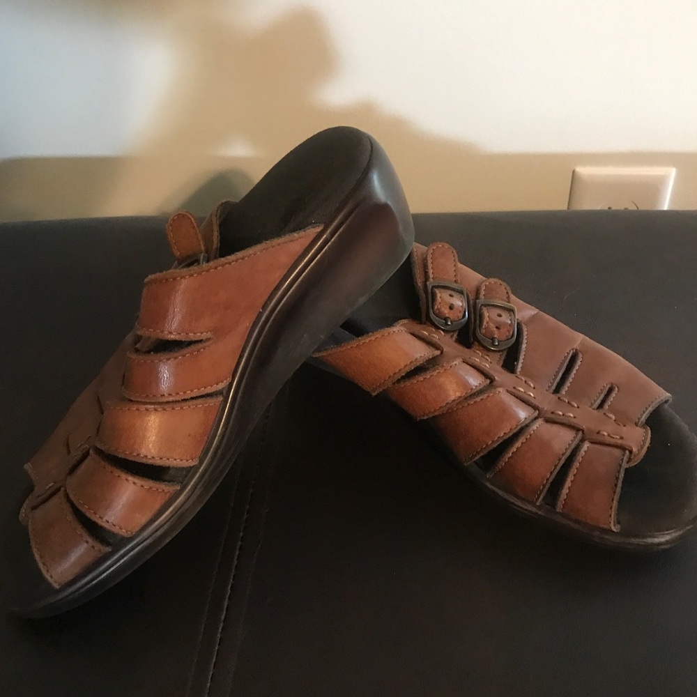 SAS Tripad comfort open toe leather sandals 6.5?